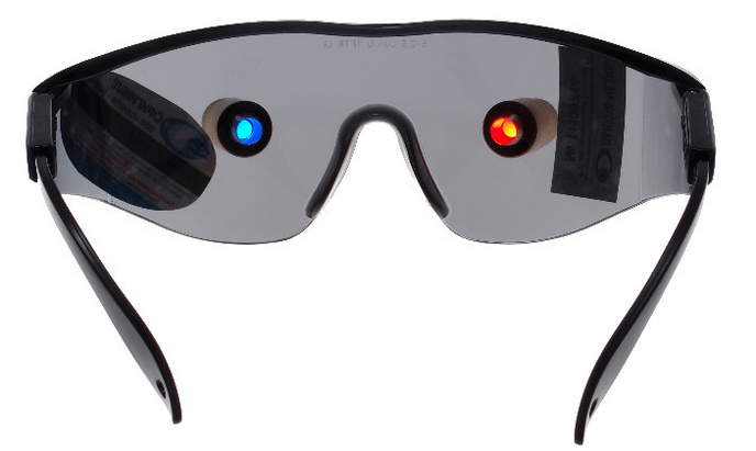 Sportbrille mit LED-Strahlern zur Verbesserung der Sehkraft
